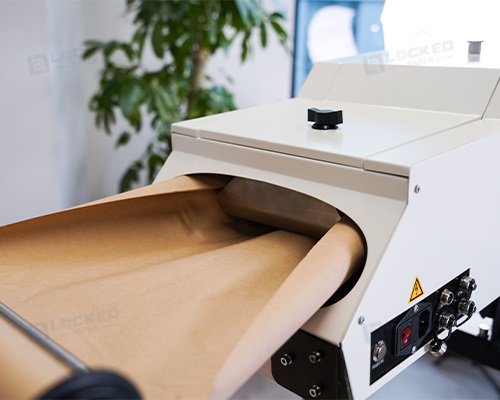 paper-cushion-machine-44409424.jpg